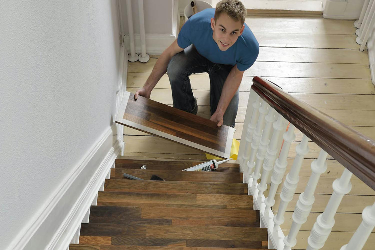 Renovering av trappa inomhus Renovering av trappa inomhus